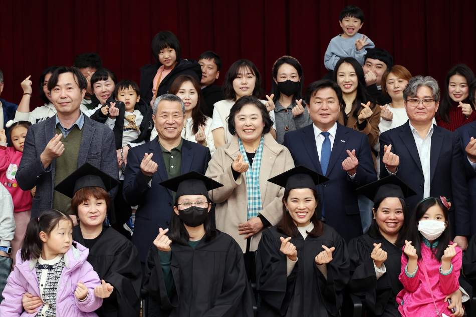 시흥다문화엄마학교 11기졸업식 및 12기 입학식_1