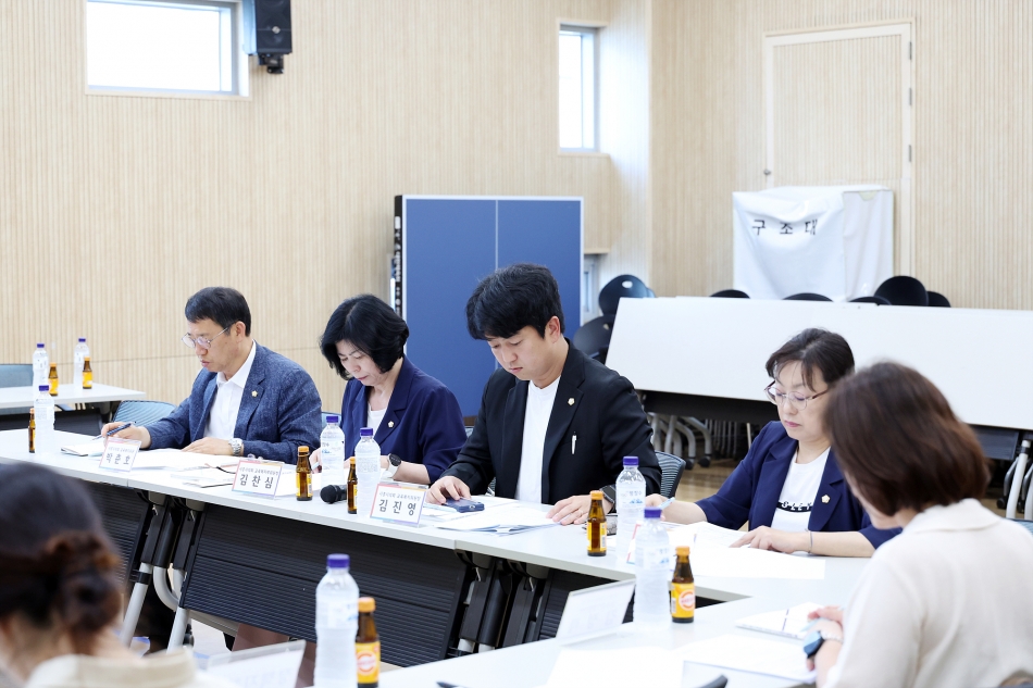 제328회 시흥시의회(정례회) 교육복지위원회 행정사무감사(현장방문) _32