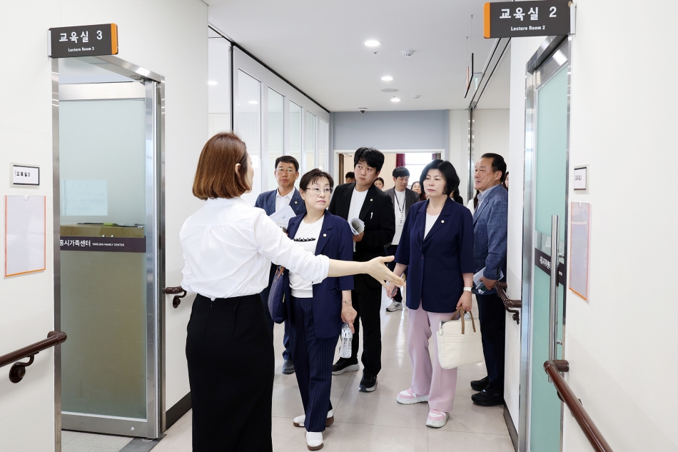 제328회 시흥시의회(정례회) 교육복지위원회 행정사무감사(현장방문) _36