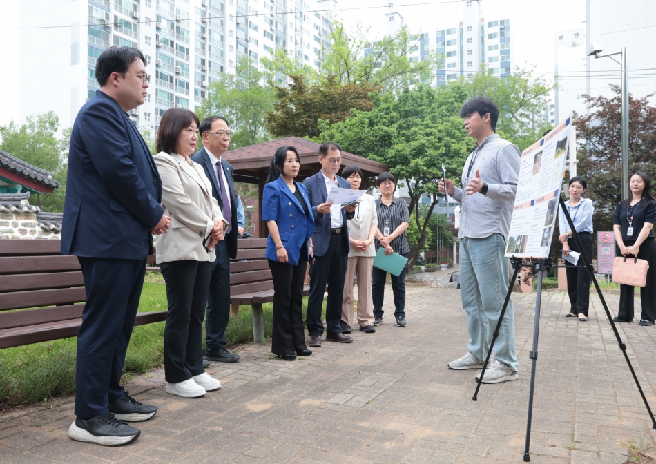 제328회 시흥시의회(정례회) 자치행정위원회 행정사무감사 현장방문_6
