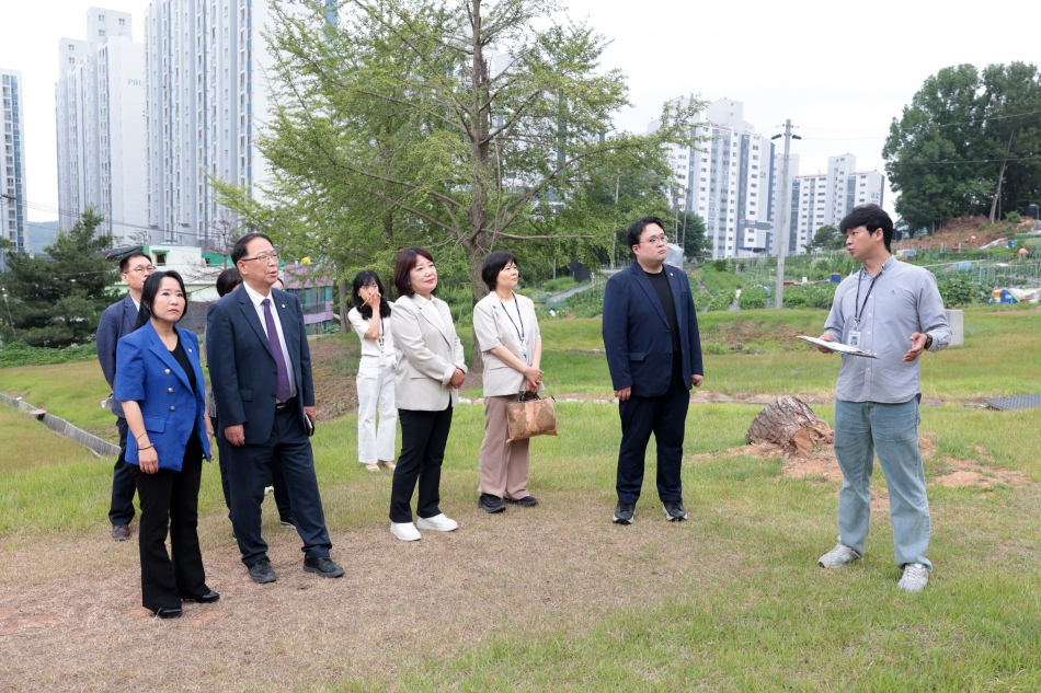 제328회 시흥시의회(정례회) 자치행정위원회 행정사무감사 현장방문_16
