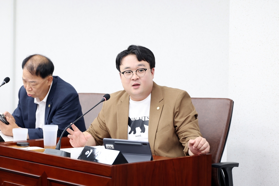 제328회 시흥시의회(제1차 정례회) 자치행정위원회_4