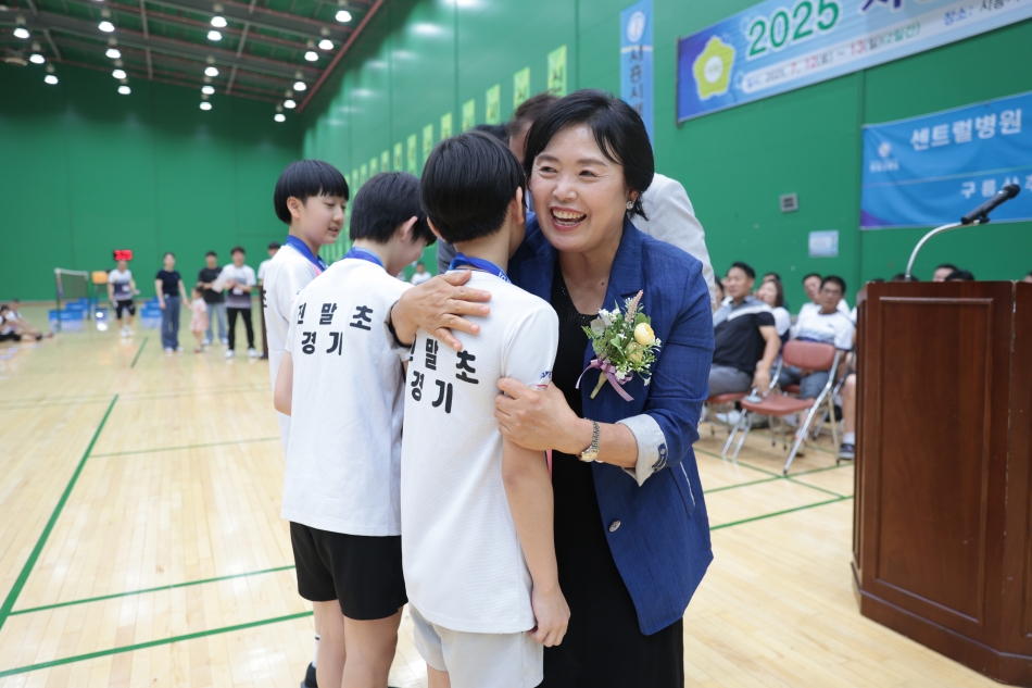 2025 시흥시의회의장배 배드민턴대회_10