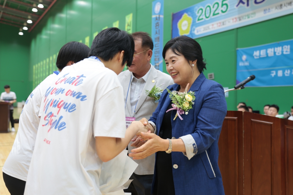 2025 시흥시의회의장배 배드민턴대회_12