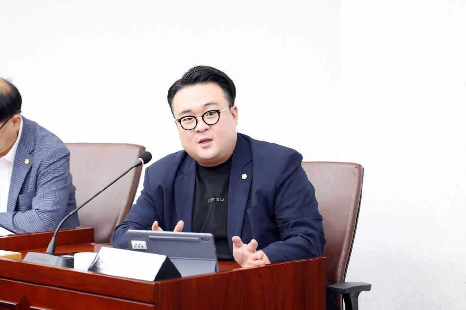 제329회 시흥시의회(임시회) 자치행정위원회_9