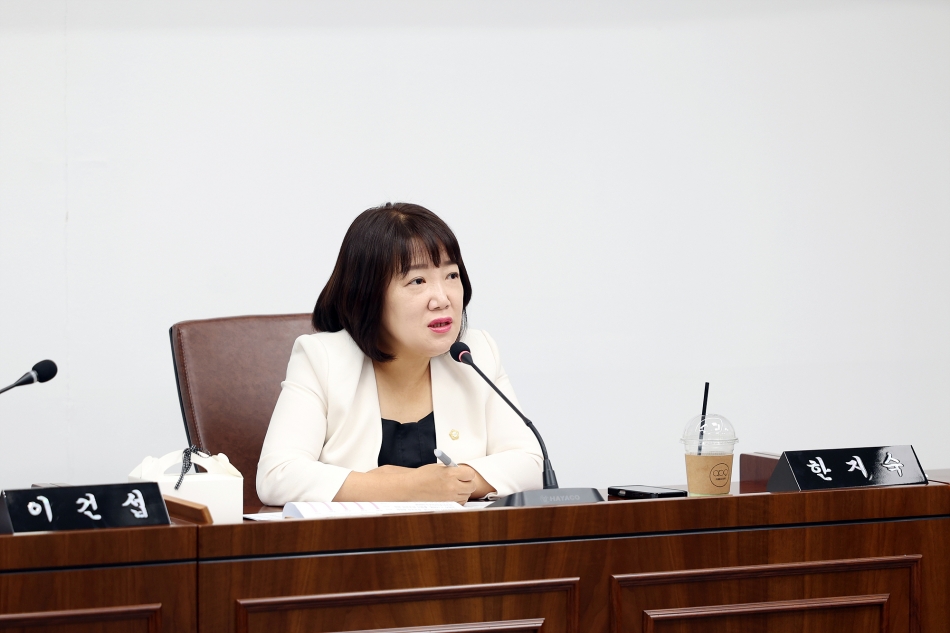이주배경청소년의 주거환경 복지정책 연구회 전문가 강연 연구활동 3차_11